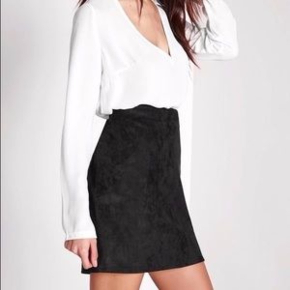 Missguided bonded faux suede mini skirt black NWT - Picture 3 of 3